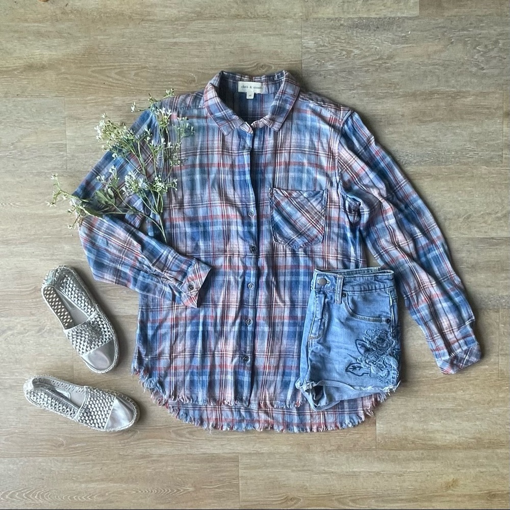 Cloth & Stone Blue Frayed Hem Button-down Top